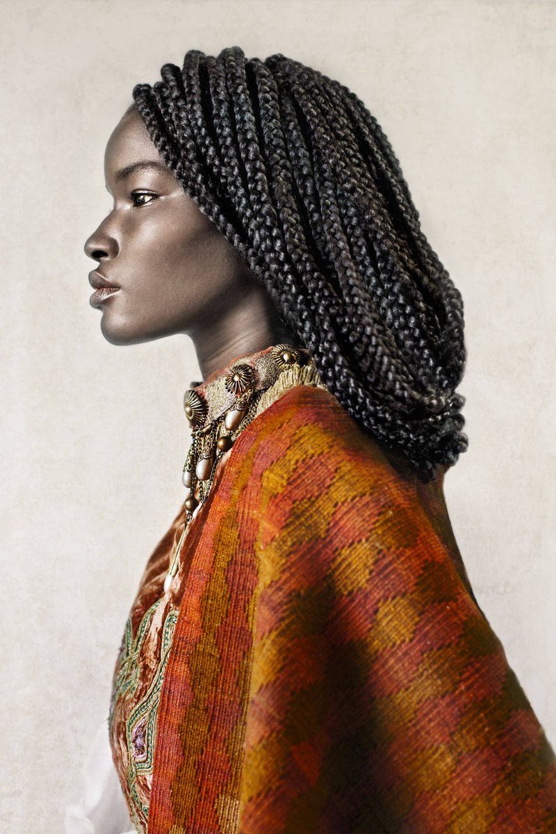 CGdrawing's tweet photo. African immigrants to Europe. 
Dutch photographer Dagmar Van Weeghel. https://t.co/t0dMDPP0Pz