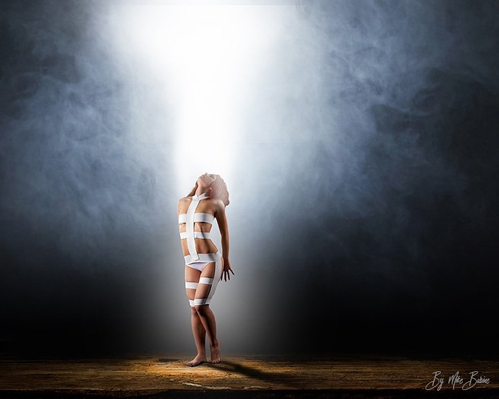 mlbabine326's tweet photo. Characters from 5th element doing some Photo art mainpition. https://t.co/CcwUSz4RDp