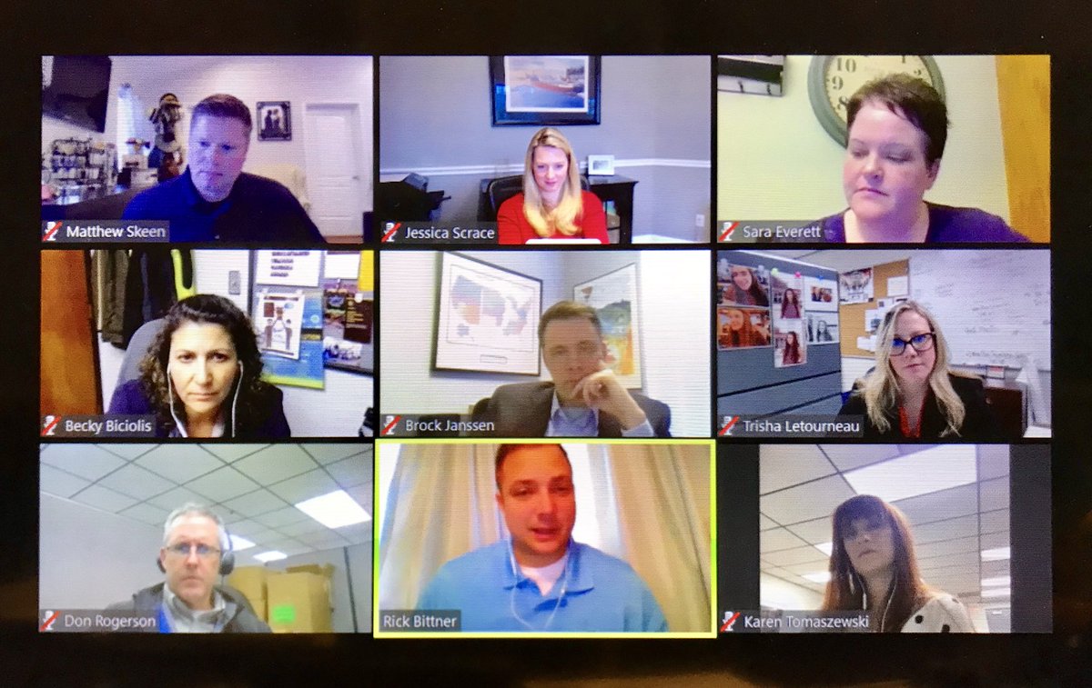 Sending a little #valentinesday ❤️ to this amazing group of Communications professionals who I finally get to see IRL next week! #weloveupsers