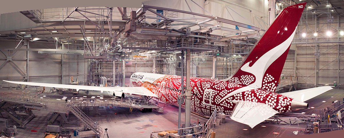 miaerolinea's tweet photo. Qantas unveils special indigenous aircraft livery https://t.co/5VVkLuJHKd https://t.co/4XhWWgrwCI