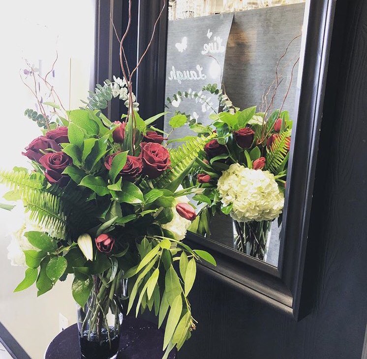 blooming_branch's tweet photo. #HappyValentinesDay from #TheBloomingBranch! https://t.co/yhT3lFWWG6