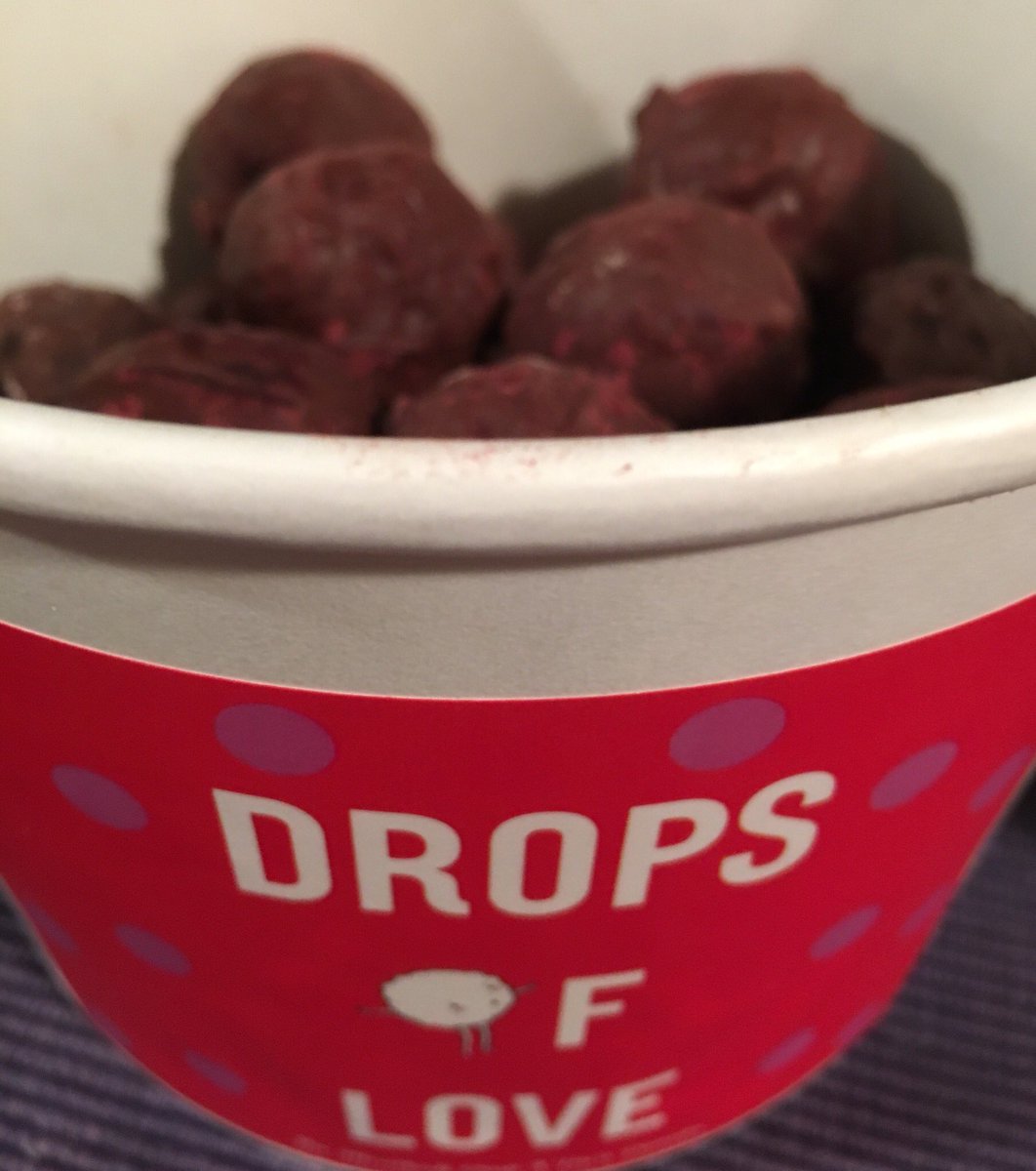 ChefJoshR's tweet image. #dropsoflove collab from @DusDonuts and @MEATBALLERS #happyvalentinesday2018