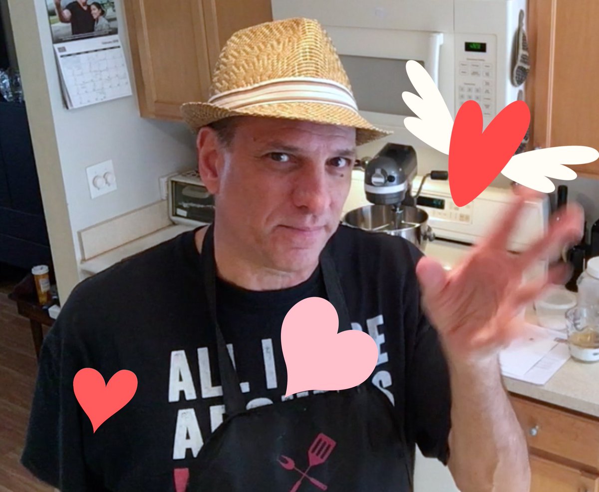 Happy Valentines Day from Chef Cell! If you love me you’ll check out my submission for The Create Cooking Challenge with my INCREDIBLE Avocado Chocolate Pudding! Like the video, share it, and subscribe! 
youtu.be/LGbB8KiSRS8
#createtv #grandprize #dreambig #webseries #youtube