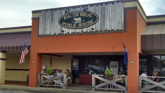 I'm planning on taking @BossMan_Enzo out for a secret dinner. Shh don't tell.