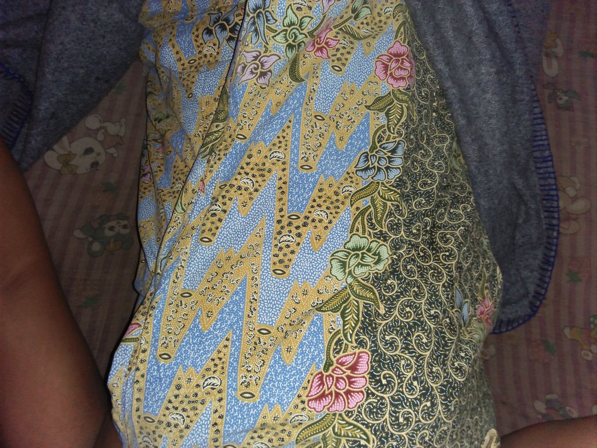 นอนยูกับลูกชาย
ลูกเย็ดทั้งคืนลูม่ยอมให้ออกห้องเลย