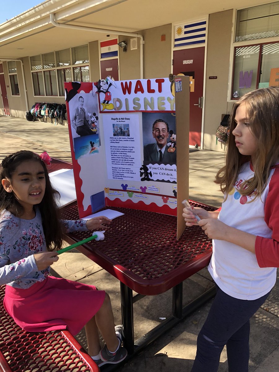MaestraMayorga's tweet photo. #BiographyProject Our focus today was on the length of our presentation and our audience. 🙌🏼👍🏼 #presentationskills #Practice4 @BosLangAcademy @CajonValleyUSD https://t.co/jSLx8DOeIT
