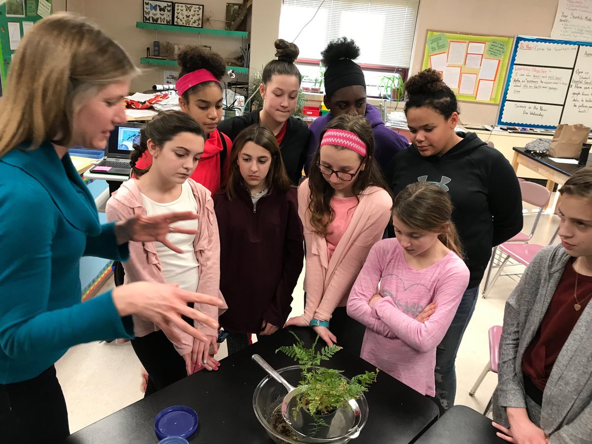 ScienceKMS's tweet image. Sustainability club learned about how bio-retention areas help with runoff from s landscape designer, Shannon Rosea!