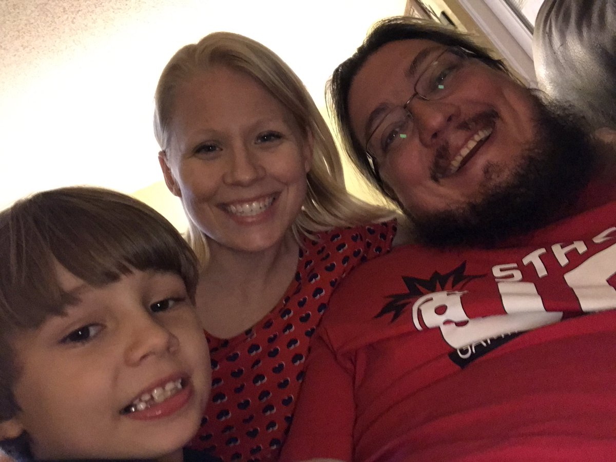 CuddleWife's tweet photo. Blessed to have 2 amazing Valentines in my life all year long. #Cuddlefam #Cuddlelove https://t.co/hxk9ZYyzKP