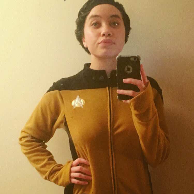 unicornmaiden1's tweet photo. When you’re trying to be the Lieutenant Commander but your third pip is drunk. Next thing you know, I’ll be lifting my leg over chairs! #datariker #makeitno #tng https://t.co/P72MxRKLXG