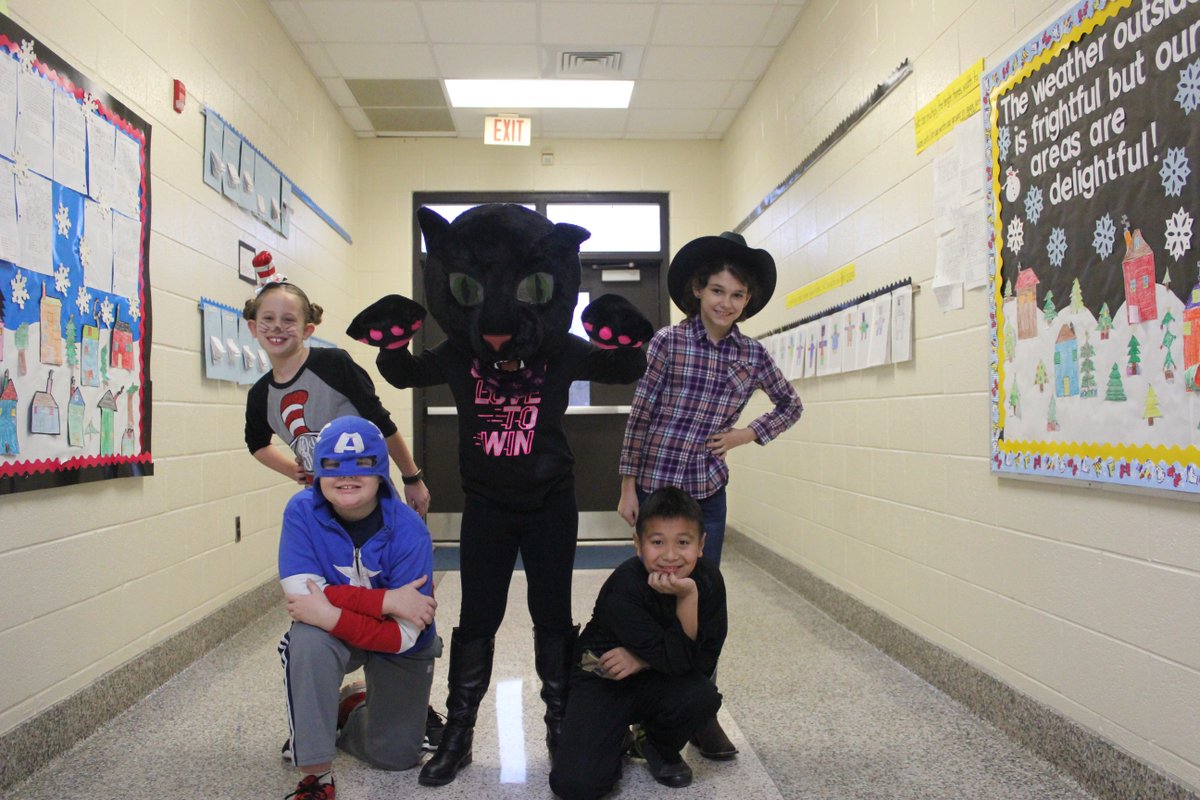 FriendshipElem's tweet photo. @dcsnc #ncslma #mybookfair
Friendship students/staff dress up for Character Day at the book fair. Miss Nelson, unicorns, sharks, Star Wars, Fancy Nancy, Ruby Bridges, cowgirls, ninjas... https://t.co/0f8PyjrzEB