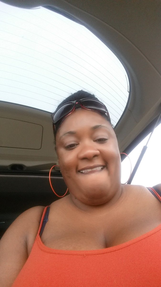 chakakhan1918's tweet photo. Really Enjoyed My Night Outing@ Nightlife@ SteppingOut &amp; Mardi Gras Weekend #2k18 Outing #lovinlife2thefullest #livealitte #1life2live #live life.😚 #smileseverywhere #1life2live 😙 😙 #turnuptime #partytime https://t.co/m5WRcvCbYm