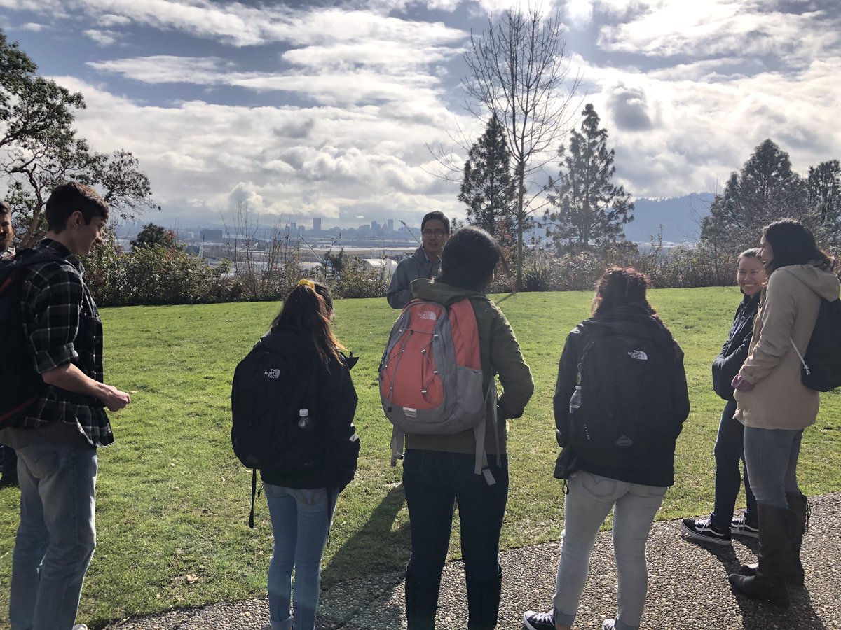 Cookiekeck's tweet photo. A group of Salem-Keizer seniors visiting University of Portland! @SalemKeizerAVID #ThisIsAVID @AVIDOregon https://t.co/mF3smp89Mg