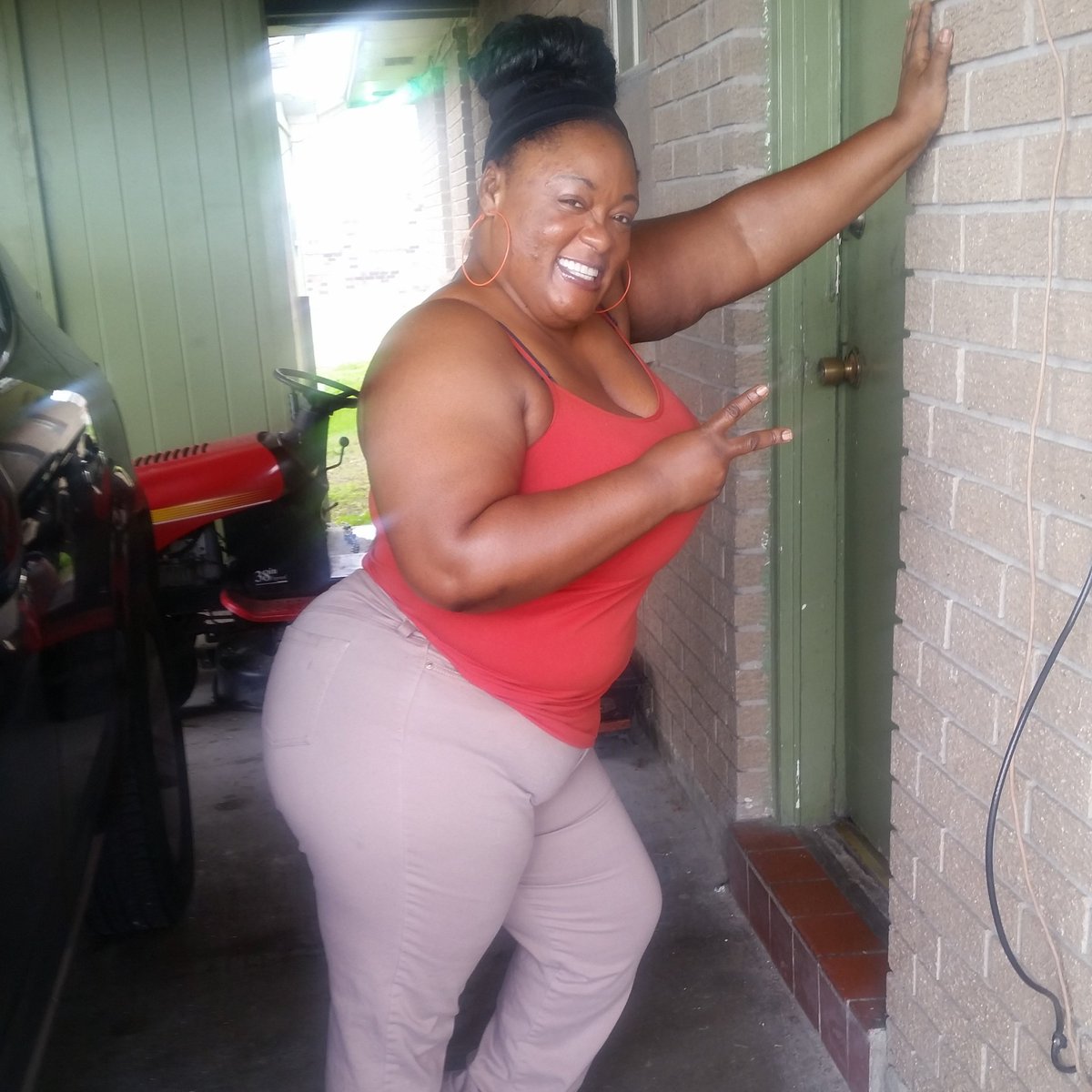 chakakhan1918's tweet photo. Really Enjoyed My Night Outing@ Nightlife@ SteppingOut &amp; Mardi Gras Weekend #2k18 Outing #lovinlife2thefullest #livealitte #live life.😚 #smileseverywhere #1life2live #turnuptime #partytime https://t.co/coLEzj8AjF