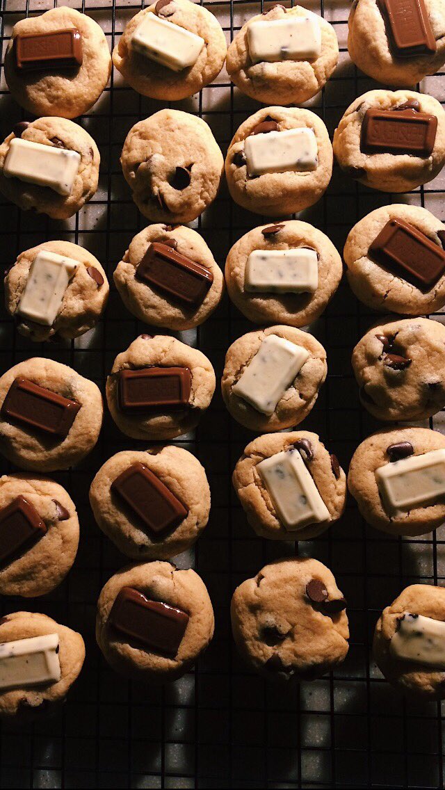i_cookiesss's tweet photo. خريجه بلا وظيفه اسوي كوكيز لذيذ ادعموني برتويت 💖

 #كلمه_لمن_جرحك 
#كلمه_نفسيه_تهديها_لمين https://t.co/wqcMla7p7j