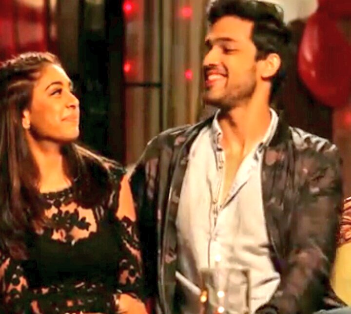 kavana69444212's tweet photo. Finally #PaniFeels💦💋#KYYOnVoot #PaNiIsBack #MaNanIsBack #HopeWins but u need 2 chase de dreams❤
#ByHookOrByCrook#NoMatterWht
#Stay+ve #lifeisbeautiful
#ThankuAlll #CelebrationTYM #AlllThePaNindMaNanFandoms #WeDidIt #LuvUAll #PROUDfeeling
#After4Years🔥#WeDidIt
#OkThanksBye😀 https://t.co/ZnF2Mg50BI