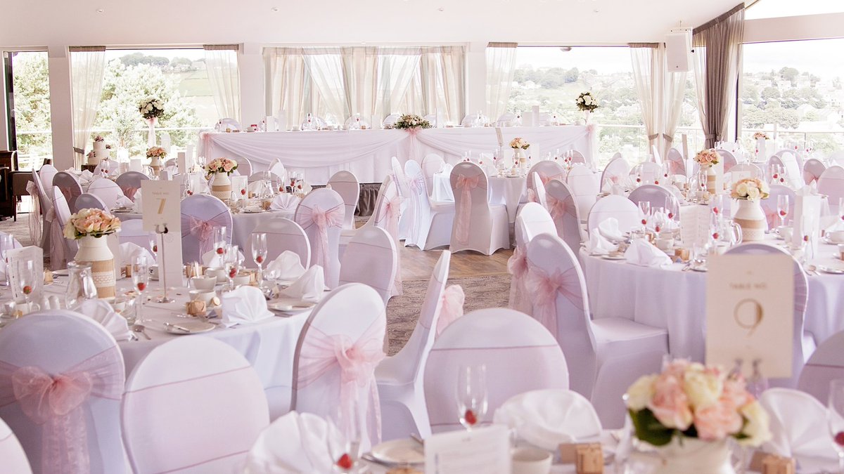 HeadleyVenue's tweet photo. Pretty in pink #headleyvenue @weddingmarket #bradfordweddings https://t.co/vXM3KySeBi