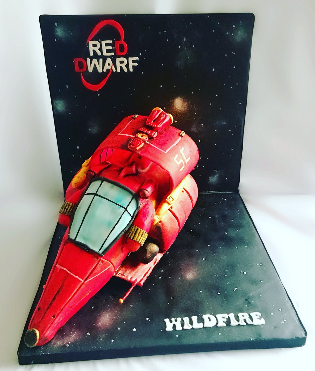 SugarellaC's tweet photo. @RedDwarfHQ a massive happy birthday so here’s a cake made specially #wildfire #acerimmer and there are many more in this group https://t.co/qLBwgwm525 #cakesfromthedwarf #thecakecollective https://t.co/nVV73mucaR