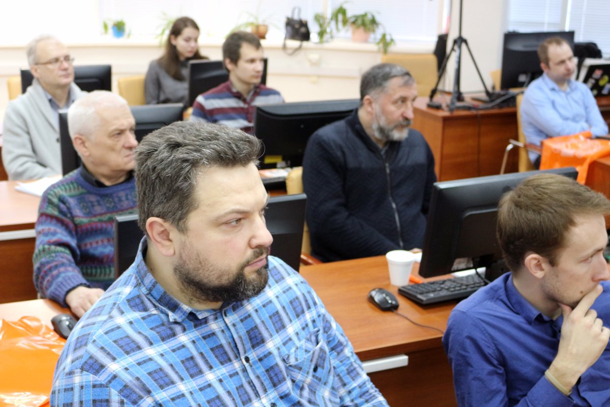 activecloud's tweet photo. Как при помощи Office 365 избежать штрафов за нелицензионное ПО? Как подобрать наиболее оптимальный по цене и функциональности пакет программ для компании? Об этом и многом другом прямо сейчас рассказывает Дмитрий Антипенко в ходе нашего мастер-класса по Office 365. https://t.co/gbsKfIrcOP