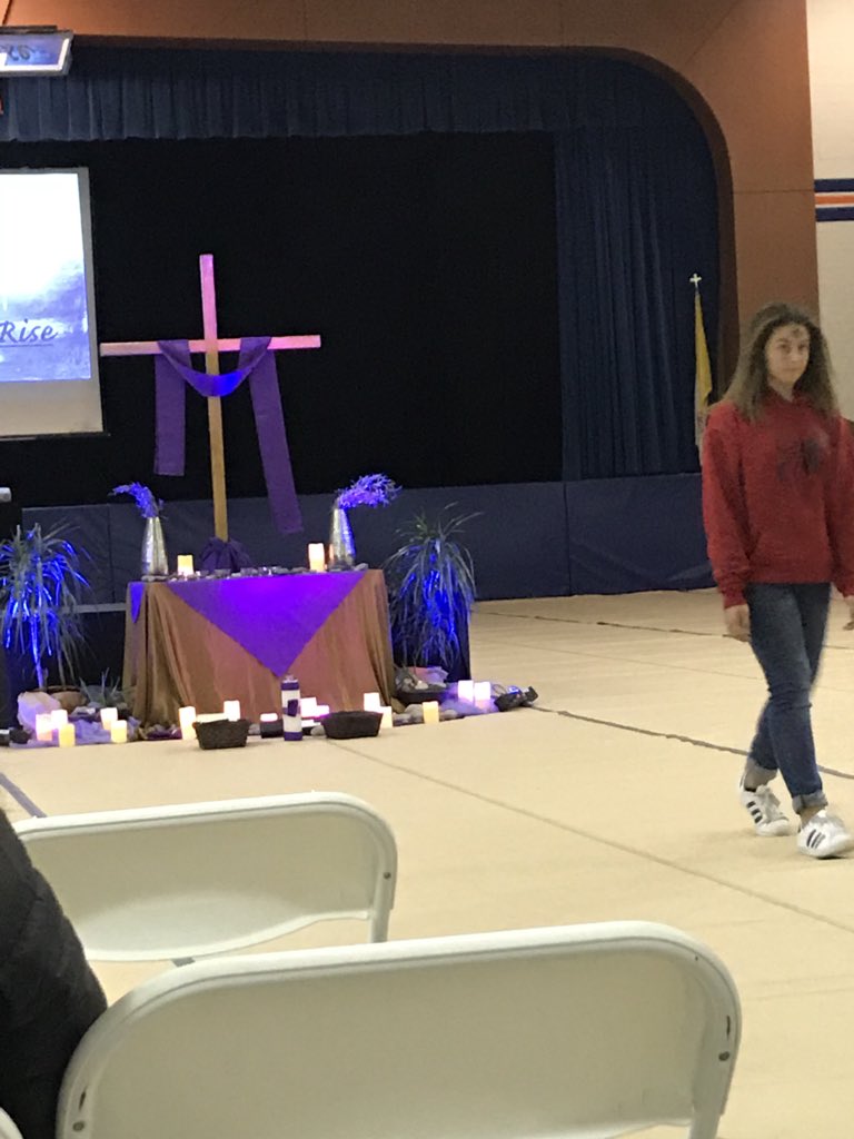 CampusMinNadeMS's tweet photo. Ash Wednesday Liturgy at Chaminade Middle School #HopeWillRise #AshWednesday #Lent2018 https://t.co/IDGrkB68sj