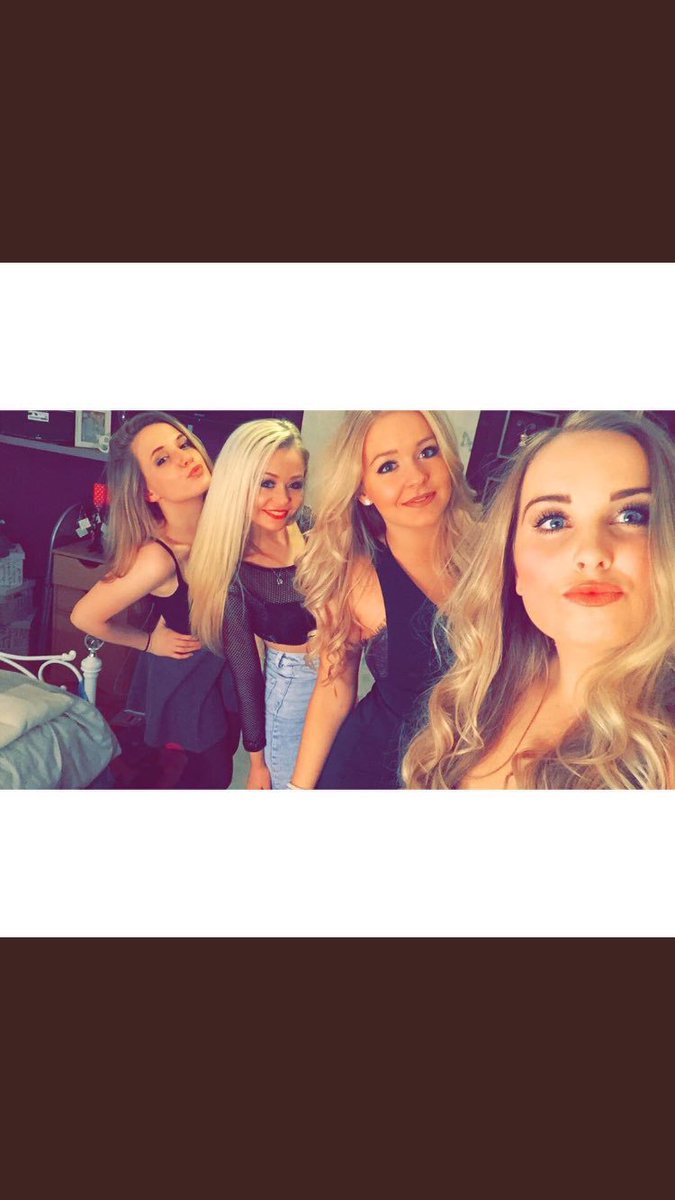 JordanSivell's tweet photo. Happy birthday sexy lady, I hope you have the best day! See you soon @EllieBov lots of love😍🎁💃🏼🌟👯🎉 https://t.co/sm3ATqYfrM