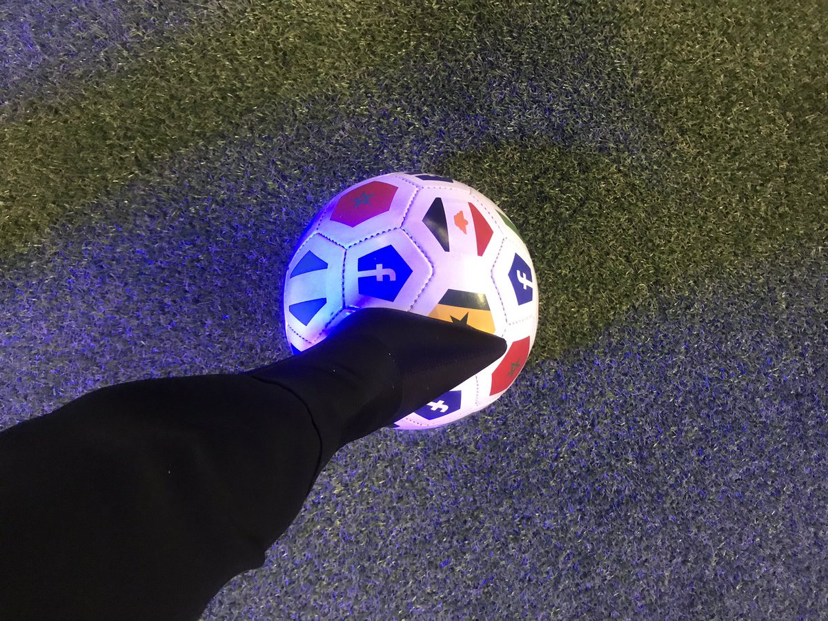 SimplyCarol8's tweet photo. @facebook the biggest football stadium in the world #ForEveryFanJHB ⚽️✨ https://t.co/yQ6WROMMb6