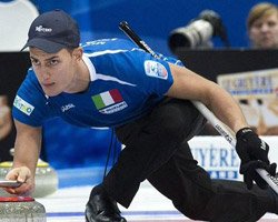 TgrRaiTrentino's tweet photo. #PyeongChang2018 #curling Continua il sogno dell'Italia. Il quartetto azzurro batte in volata gli Stati Uniti 10-9 e accede alle semifinali https://t.co/aA7Wg5vdZE