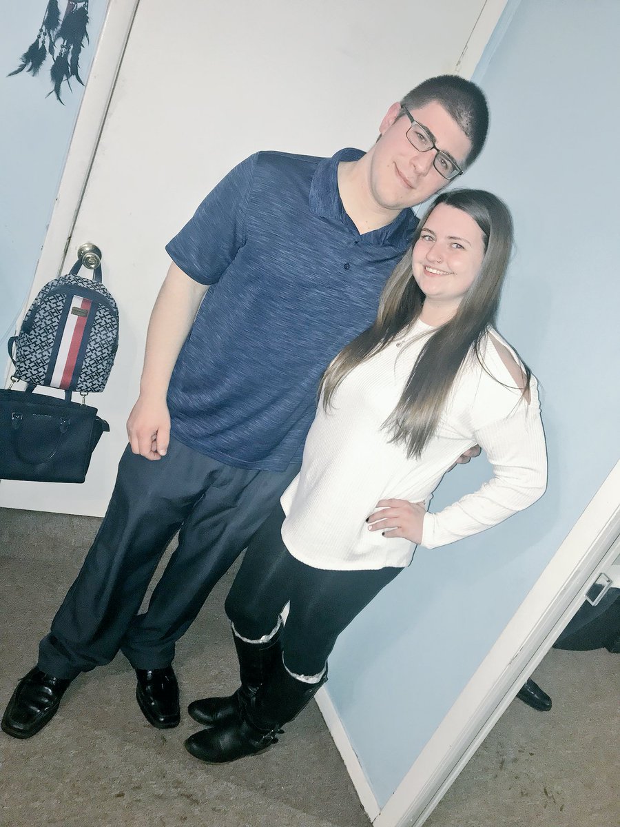 jessicagarden_'s tweet image. 1st Valentine’s Day with my bubs 💘 #dasmybaby