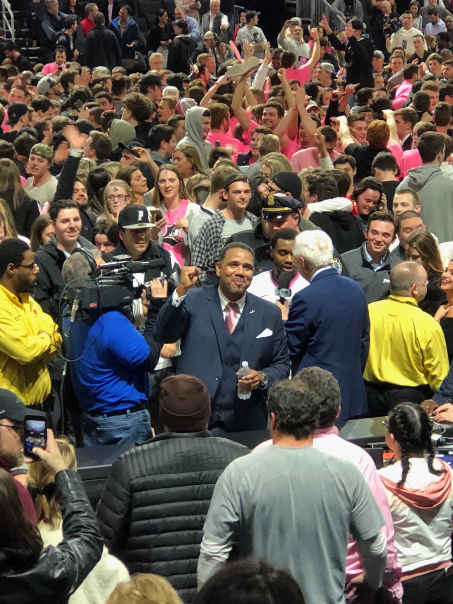HoyaCoachCooley's tweet photo. Tonight was fun!! Thank you to our fans especially our student section! The Dunk was jumping!! Butler up next https://t.co/ZkXSy1C166