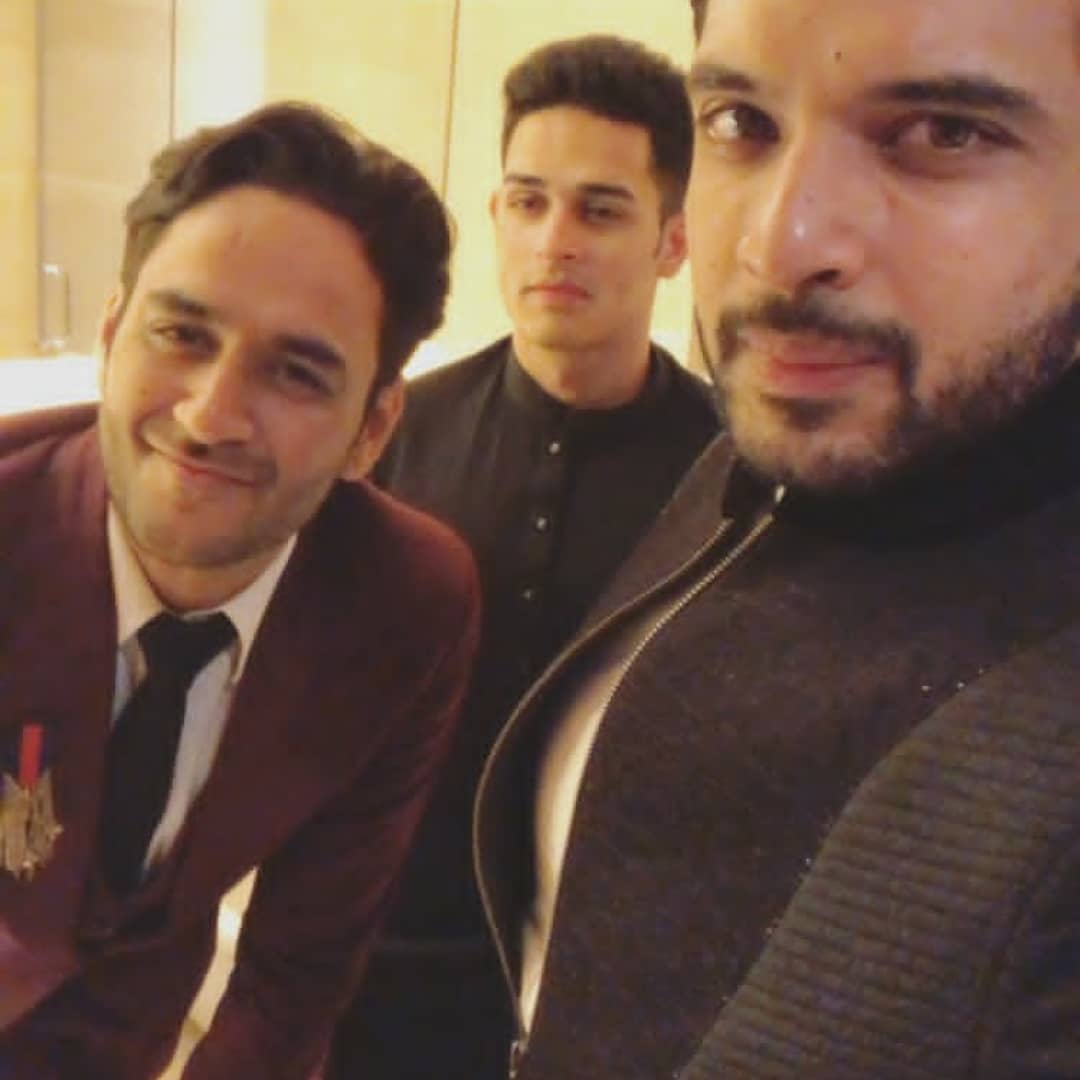 Varun051288's tweet photo. Few clicks of #VG with #Priyank and #KKundra 

#BB11 #BigBoss11 #VikasGuptaFTW #LostSouls
#VikasGupta https://t.co/SQVsBu6uPf