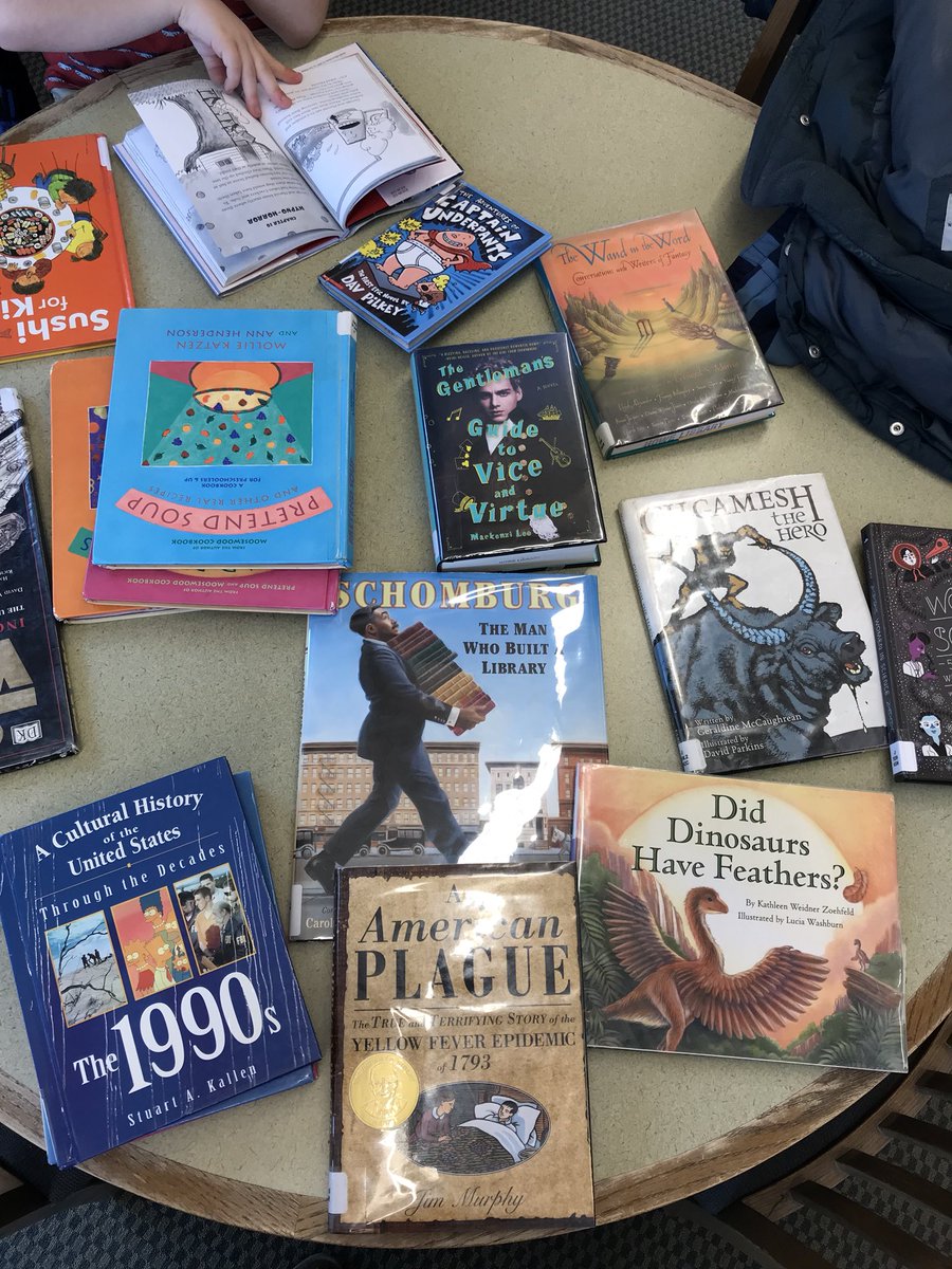 LorianTuBooks's tweet photo. Went to the library today, and this is SUCH a cool book, guys. Also, these. #librarylyfe #womeninscience #kidlit #kidlitart https://t.co/t7NCZQ275U