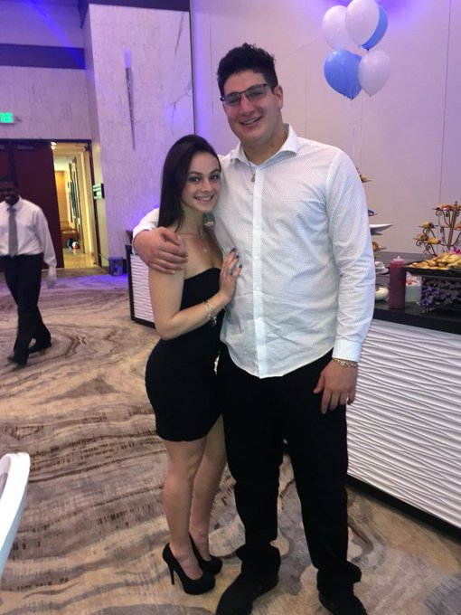 View image on Twitter