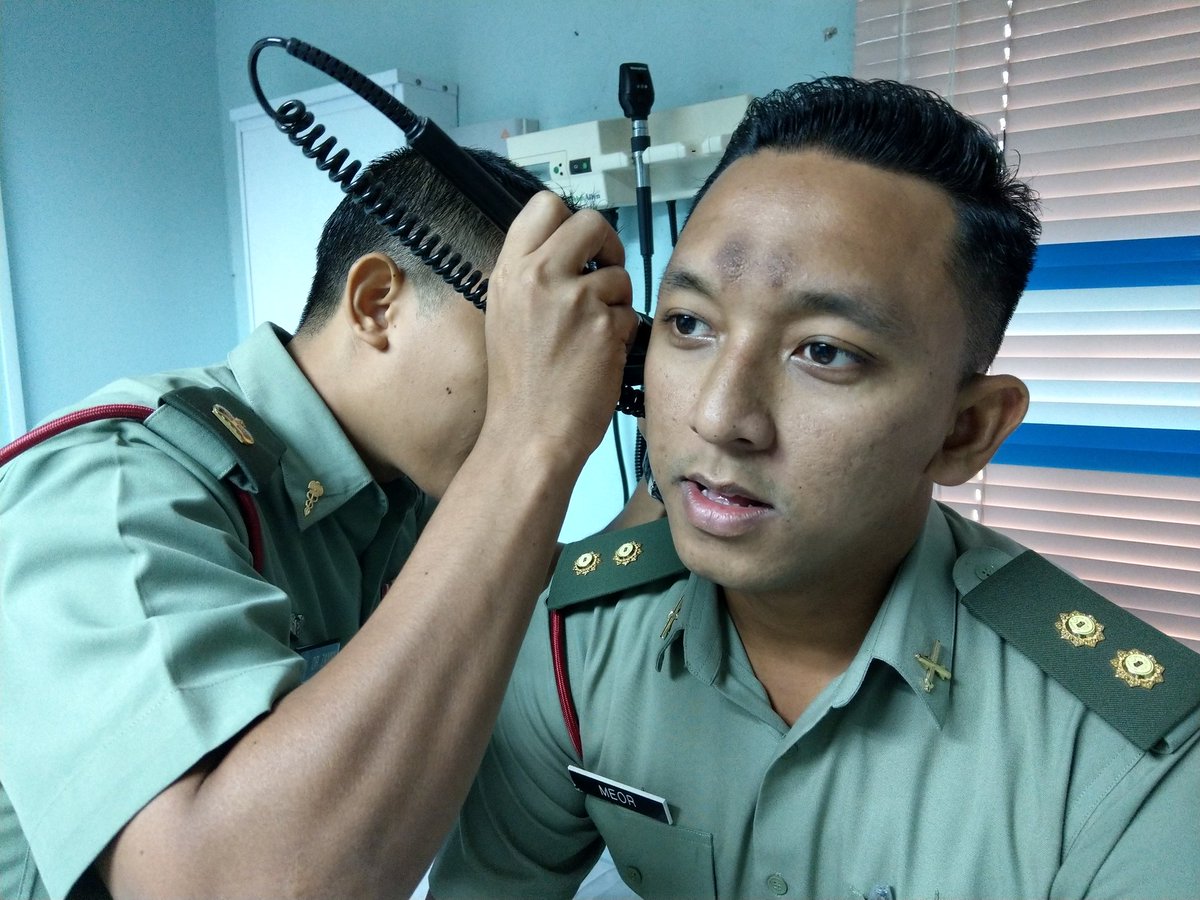 15 Feb 2018: Berlansung pemilihan calon juruterbang PUTD di #IPP PU KL. Seramai 8 calon hadir untuk pemeriksaan kesihatan oleh pegawai perubatan penerbangan.
<a href="/AffandiMyCDF/">MyCDF-PAT</a>
<a href="/ArmyPtd/">Tan Sri Dato' Sri Zulkiple bin Hj Kassim</a> 
<a href="/DrKoming/">Dr Yaakop</a>
@TenteraDarat 
#PerkasaPerwira