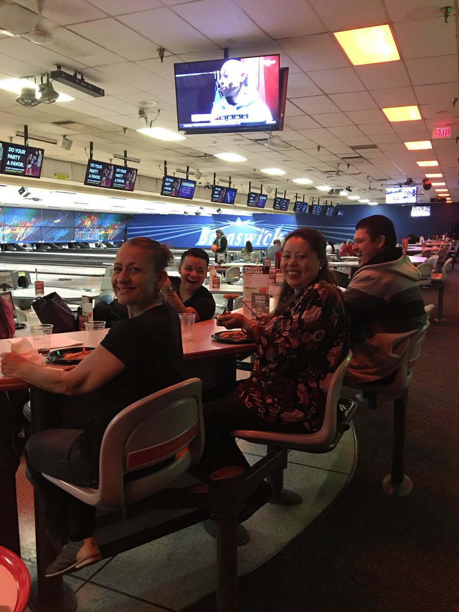 CarolTomassiW's tweet photo. @6960Home team build with our freight team!! https://t.co/q7yTk31w0Z