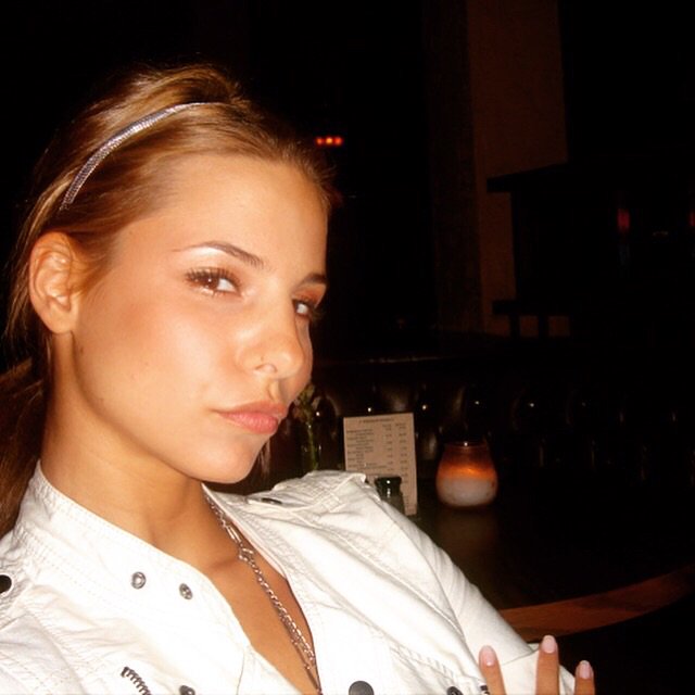 GlennHowerton's tweet photo. Years ago I met this brown eyed beauty. Then I married her and she gave my sons her beautiful face and tan skin. She also gave them her huge heart and generous spirit. Thanks for making me laugh harder than anyone else and making me the happiest man alive, @Jill_Latiano. https://t.co/amYYPU3VSb