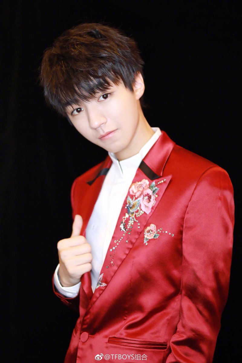 TFBOYS_TFGlobal's tweet image. 20170215 #TFBOYS Official Weibo Update

TFBOYS will see you at 2018 Spring Festival Evenging Gala tonight via CCTV1