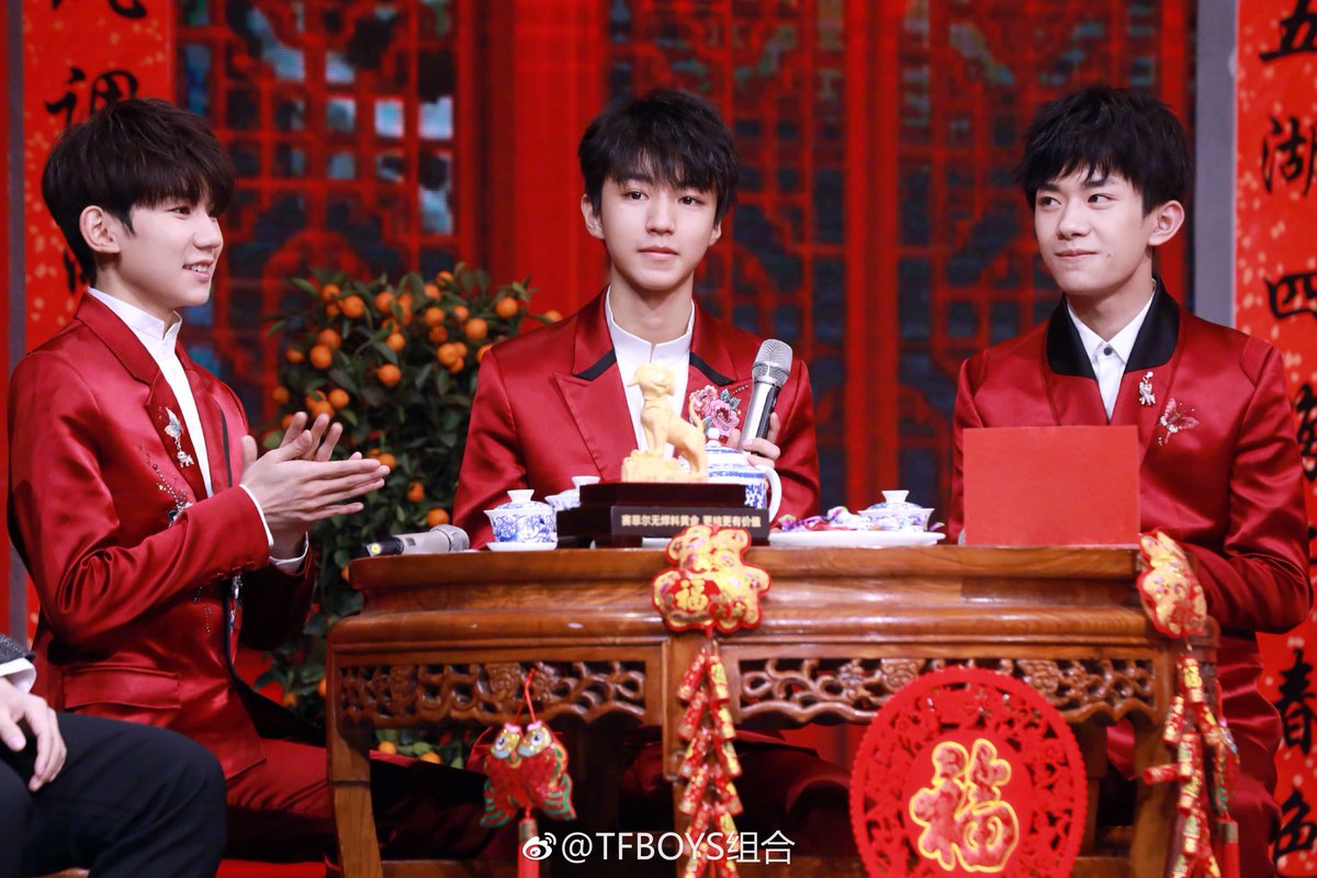 TFBOYS_TFGlobal's tweet image. 20170215 #TFBOYS Official Weibo Update

TFBOYS will see you at 2018 Spring Festival Evenging Gala tonight via CCTV1