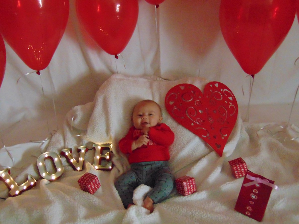 MMeganmiranda's tweet photo. This Valentine's Day was the best I've ever had! I'm blessed! https://t.co/1EK5nYpunA