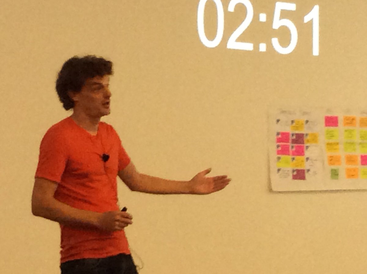 UTS_Business's tweet photo. First up in the 2018 UTS Venture Day finals is MBAe student Geoff Bullen presenting WallSync - notes managed well #UTSengage #UTSmbae https://t.co/Xu2w1RQkOV