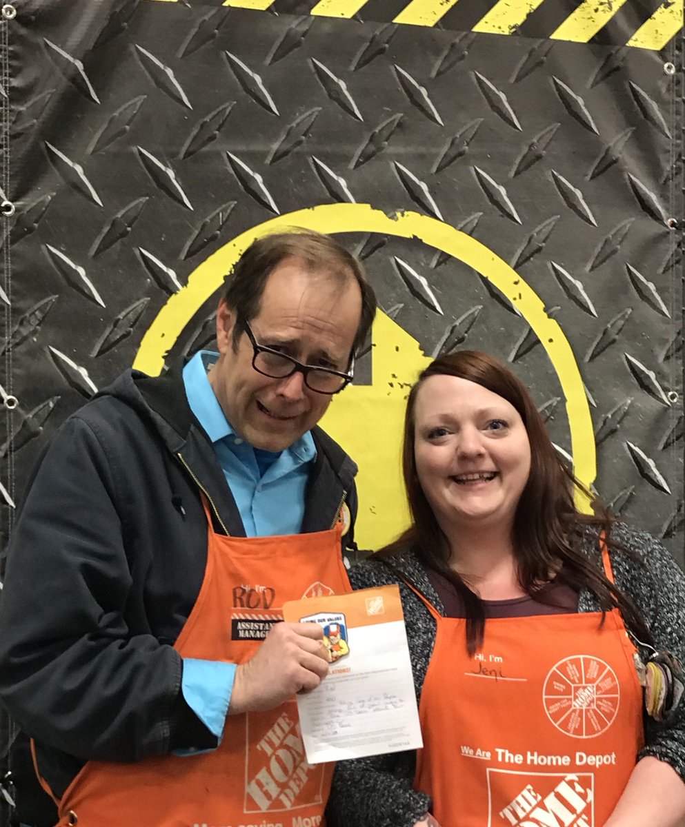 Pennymayhem's tweet photo. The 4010 DS team recognizing ASM Rod for teaching and developing Thanks Rod!!! @bamanda1214 @dustin_sommers @tiana_martines @blkubes @gregfoley_thd https://t.co/RYkWxpaNIL