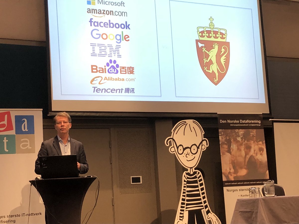 EStralberg's tweet photo. Vi må planlegge for framtiden nå! - @Robert1961620 på #software18 #dataforeningen https://t.co/FLl4Lu03Qa