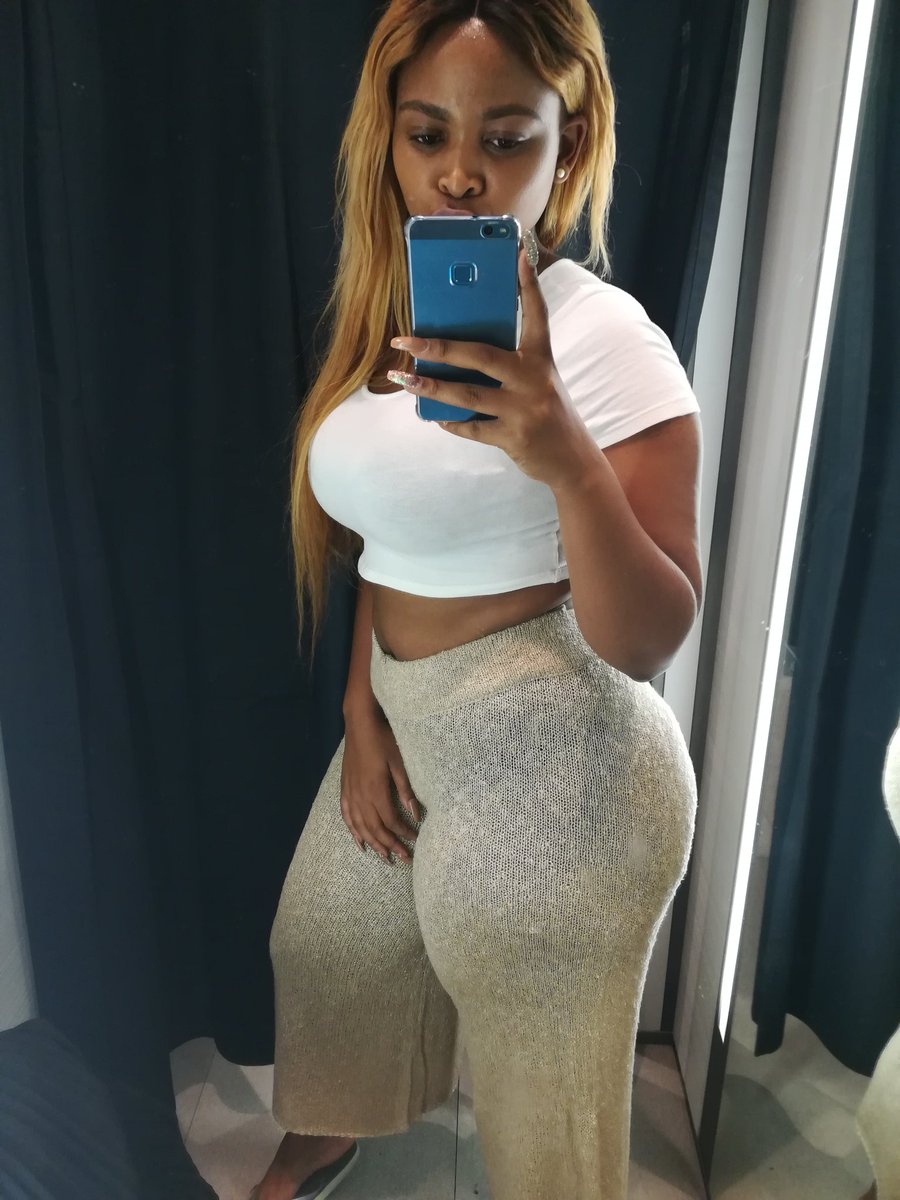 amandamccele's tweet photo. #ShowUsUrCurvesLadies https://t.co/VFg2kTTNGP