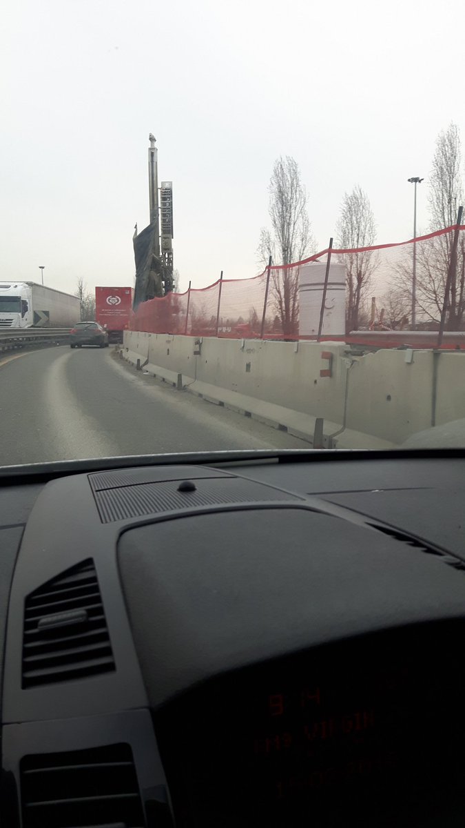 armandomanzini's tweet photo. #modenanord #Autostrade ... 3 mesi e mezzo di lavoro al casello di ingresso e siamo ancora in alto mare... avete rotto il c****...#vergogna !!!! https://t.co/AEK8IHihCD