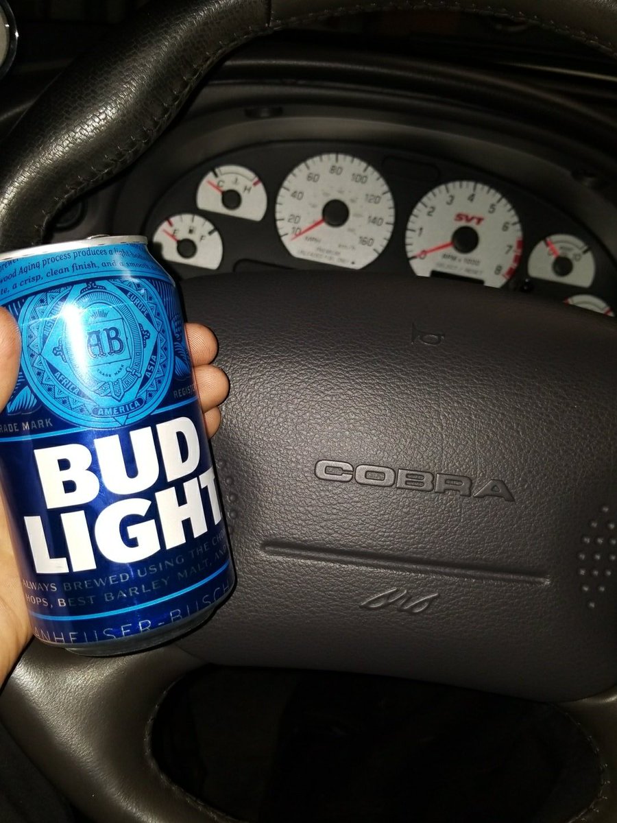 ColeKandt's tweet photo. How I'll spend my night. Just beer and badass fucking race cars. 😎 #WhyImSingle https://t.co/oHPIytUNAE