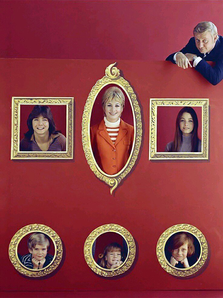 RetroPartridge's tweet photo. Happy Valentine's Day from #ThePartridgeFamily https://t.co/Q9rbzlWL1z