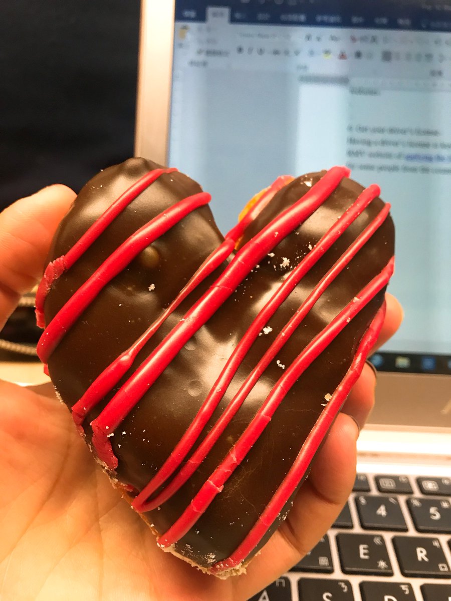 peiting_shih's tweet photo. Happy #Valentine's Day to my classmates. #UMB #UMass #Valentines2018 #DUNKINDONUTS https://t.co/PAfWmlrwcR