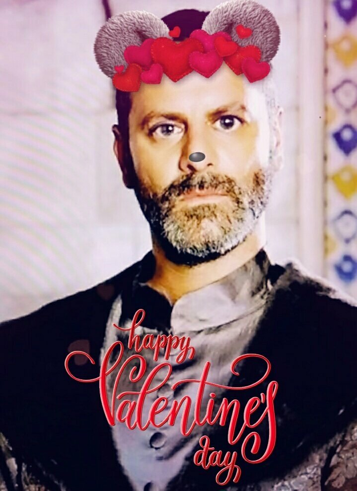 FatmaIsL0ve's tweet photo. No encontré su #ElSultanValentineBox  pero deseo que haya pasado un excelente San Valentín 😊 https://t.co/7VocxaVyTK