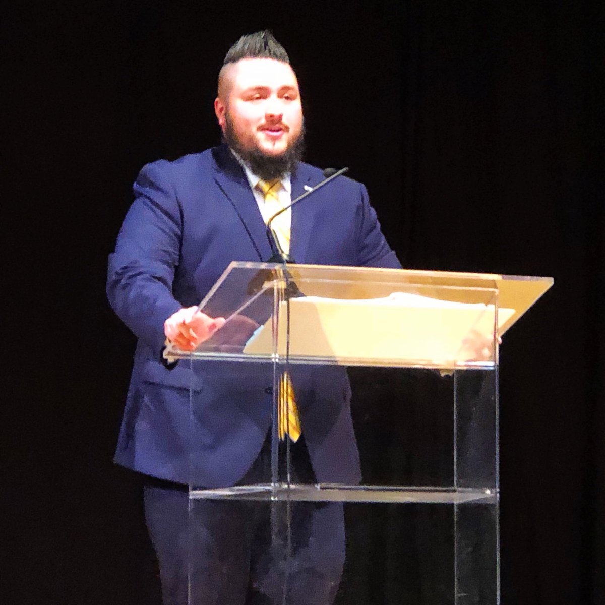 YearUpLA's tweet photo. What an amazing community keynote speech from Class 2 graduate, Christian Campos!!!
#OneYearToACareer #OneYearUp #OwnYourFuture #ClosingTheOpportunityDivide #YearUp #YULA https://t.co/pfQ6xl6uxy