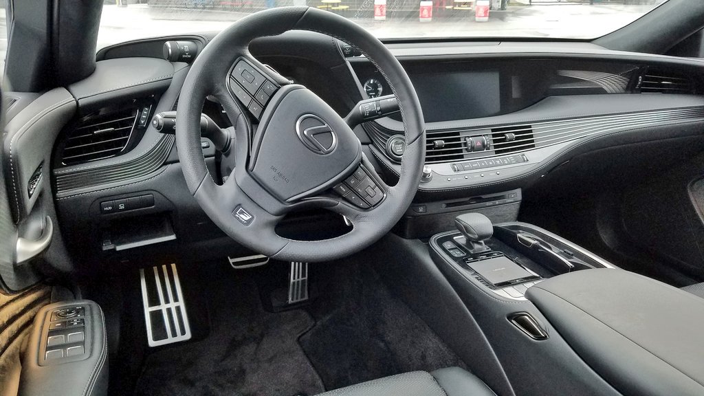 brockfrady's tweet photo. SPOTTED: The rare 2018 #LexusLS #Fsport AWD! Intensity meets luxury. It's kind of like skydiving to Beethoven's 5th. #amazinginmotion @Lexus https://t.co/KFctV3bYSs