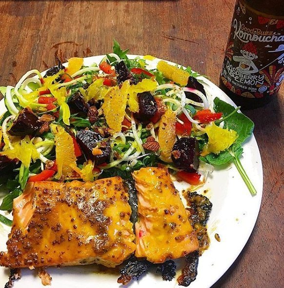 goodbuzzNZ's tweet photo. @ketonewzealand’s paired this epic salad and HUGE salmon with a Raspberry and Lemon kombucha. 😋 YUM!
.
.
.
.
.
.
.
.
.
.
#goodbuzznz #goodbuzz #good #buzz #goodbuzzkombucha #kombuchaNZ #kombucha #guthealth #cleandrinking #healthylivingNZ #newzealand … https://t.co/nDSP78GMCr https://t.co/LcHtKRk2qL