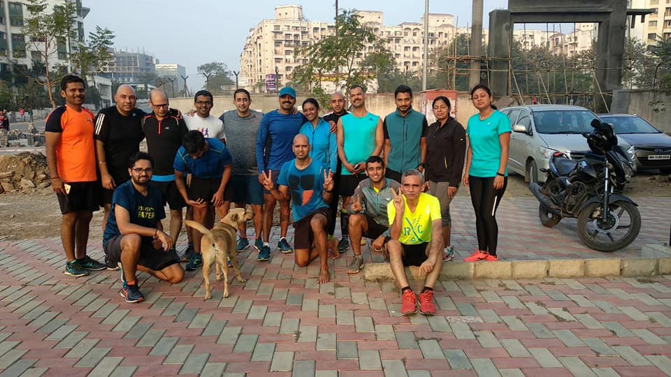 ABC_R_U_N's tweet photo. Super Thrilling Thursday with Timed run.
"The best pace is a suicide pace, and today is a good day to die."

Friday is #Coachspecial
See you all tomorrow.

#ABCRun #BetterTomorrow #TimedRuns #Temporunning #Bestyesterday @hashPune #Pune #Runningaddicts #fitness https://t.co/7RsnxkrSxK